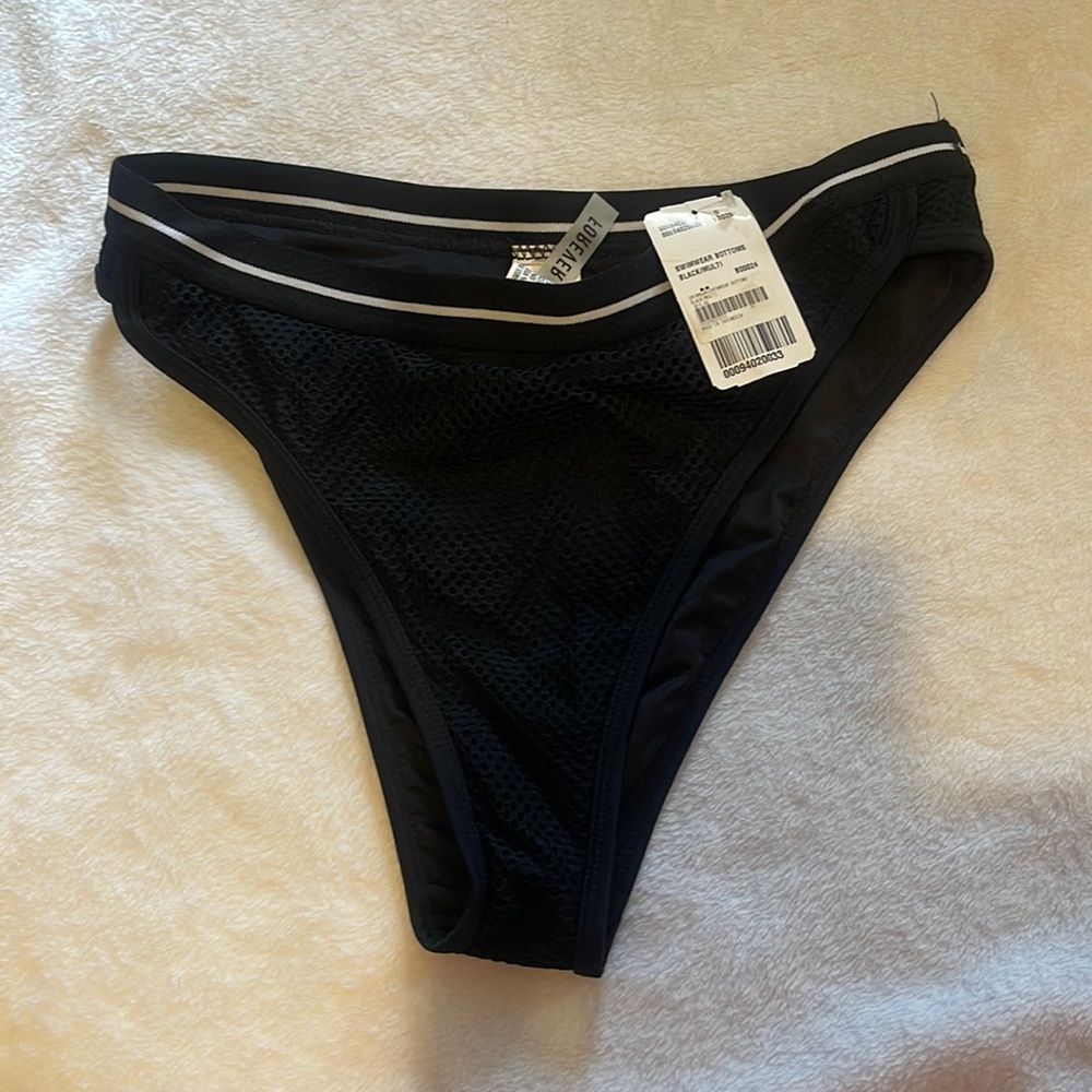 Swimsuit - Picture 4 of 5